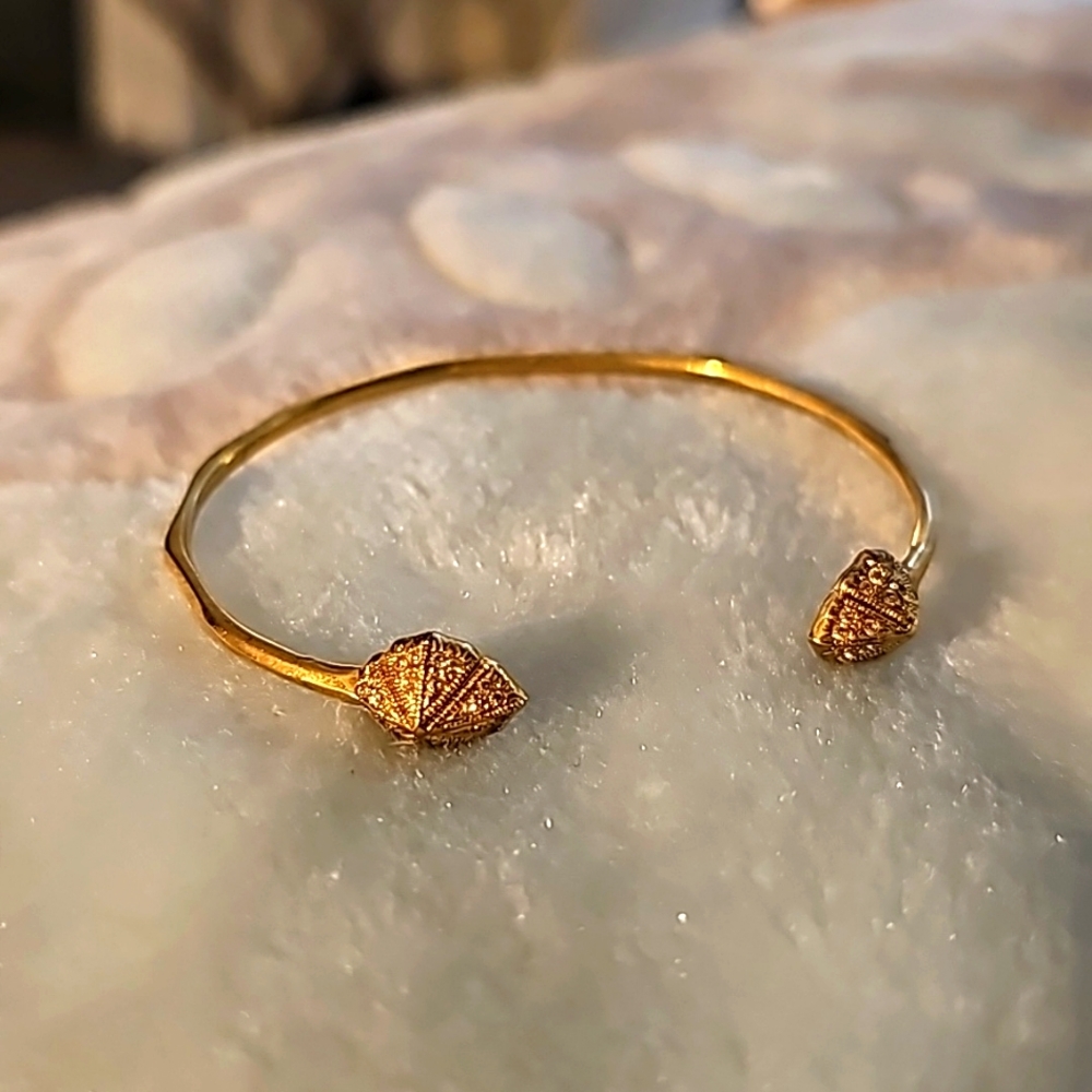 Stella & Dot Eden Pave Pyramid Open Cuff Bracelet Gold Tone LOT 886